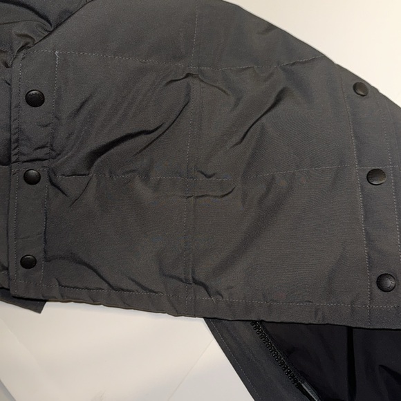 CANADA GOOSE Shelburne Parka graphite with Coyote Fur NWT XS - Picture 13 of 17